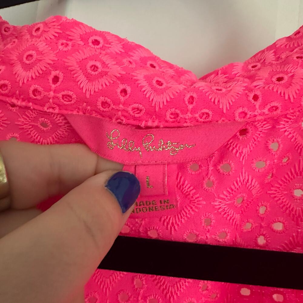 Lilly Pulitzer L Bright Pink Sea Breeze Eyelet Button Down Blouse Preppy Coastal - Picture 4 of 6
